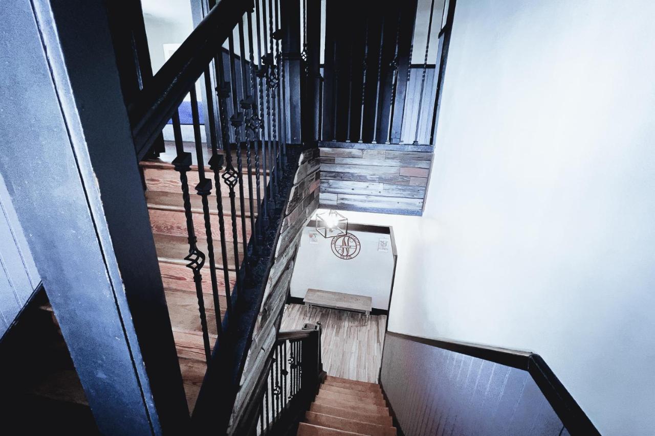 The Pub- 8Br Free Parking, Minutes From Falls & Casino Niagara Falls Ngoại thất bức ảnh