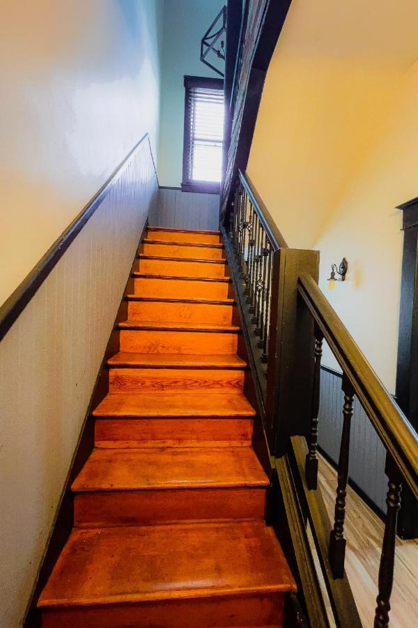 The Pub- 8Br Free Parking, Minutes From Falls & Casino Niagara Falls Ngoại thất bức ảnh