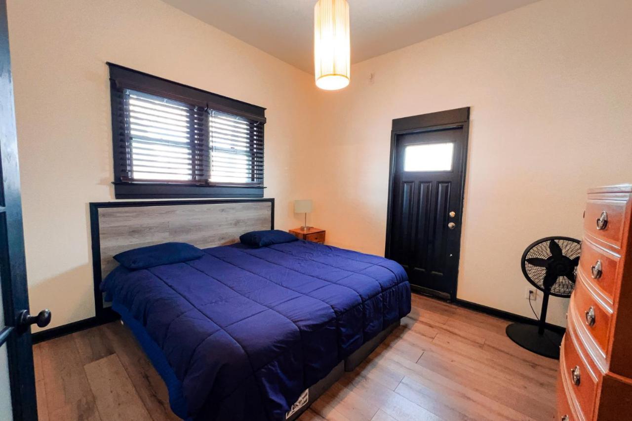 The Pub- 8Br Free Parking, Minutes From Falls & Casino Niagara Falls Ngoại thất bức ảnh
